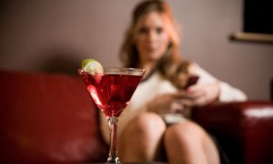 Женщина и алкоголь